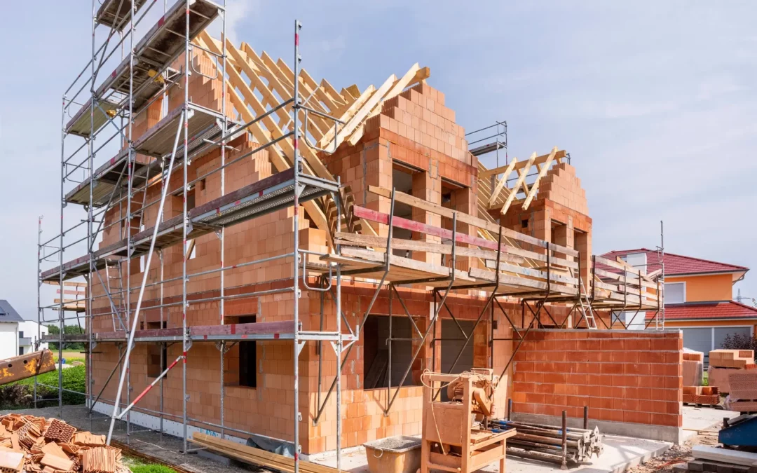 Rénovation extérieure à Amnéville : une remise à neuf pour votre toiture ou votre façade